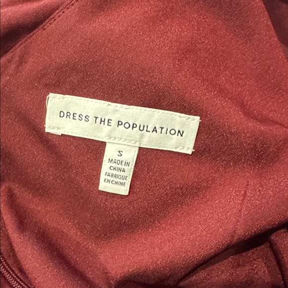 NWOT DRESS THE POPULATION Jordan Ruched Side
Slit Dress burgundy sz S - Picture 7 of 8